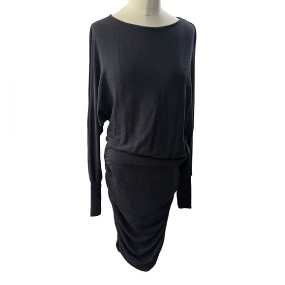 Monrow SUPER SOFT OPEN BACK SHIRRED DRESS BLACK Long Sleeve Size Small NEW - Picture 2 of 14